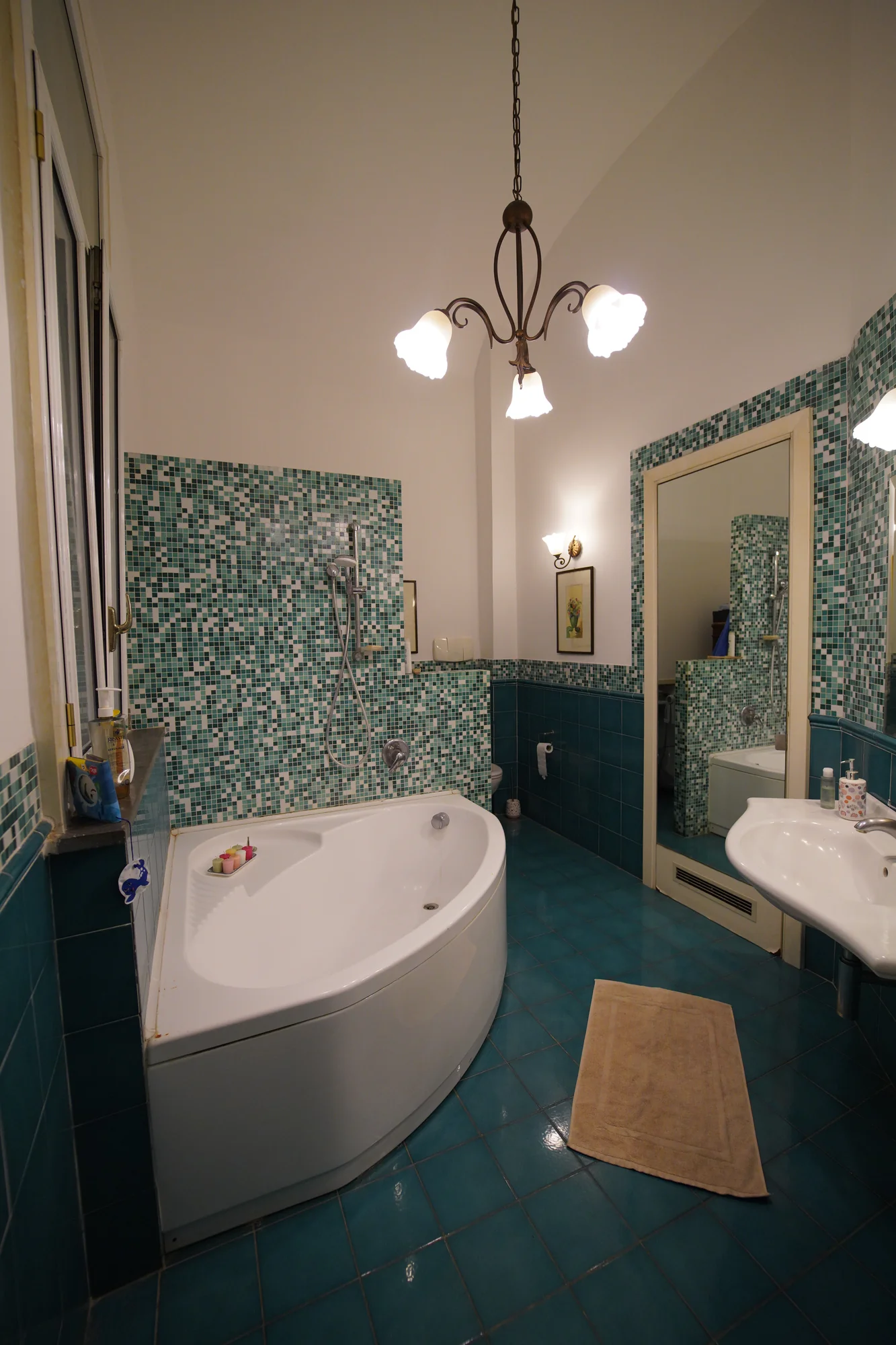 Camera Giò – Vasca da bagno angolare
